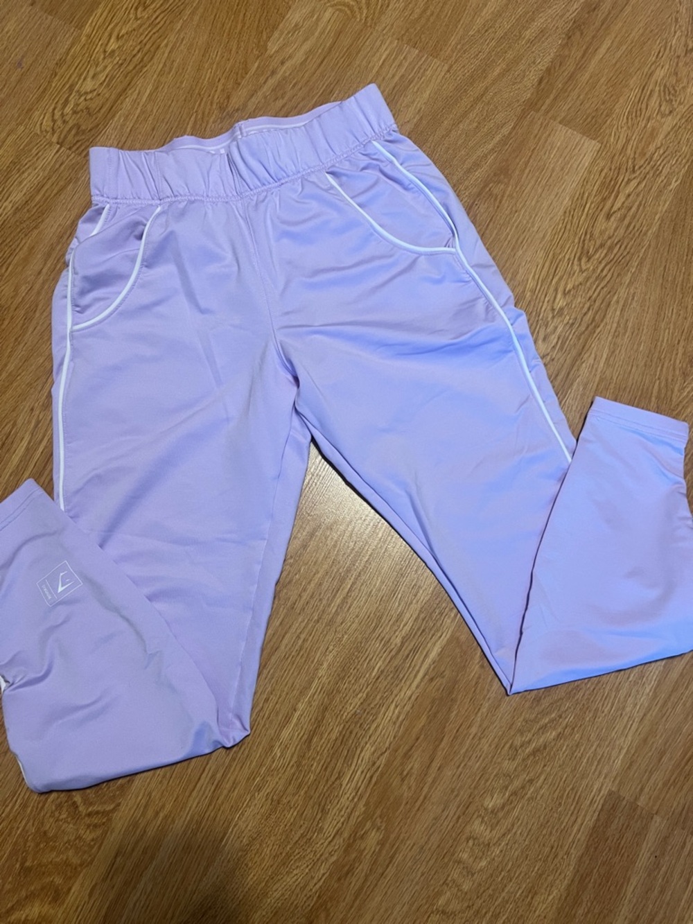 Gymshark Lavender Leggings with White Piping